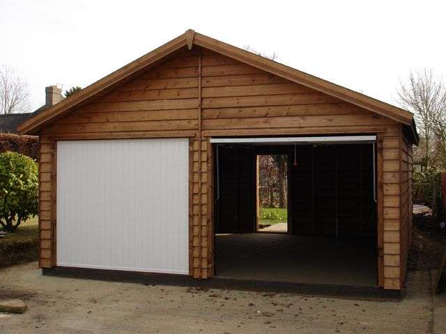Garaje de madera